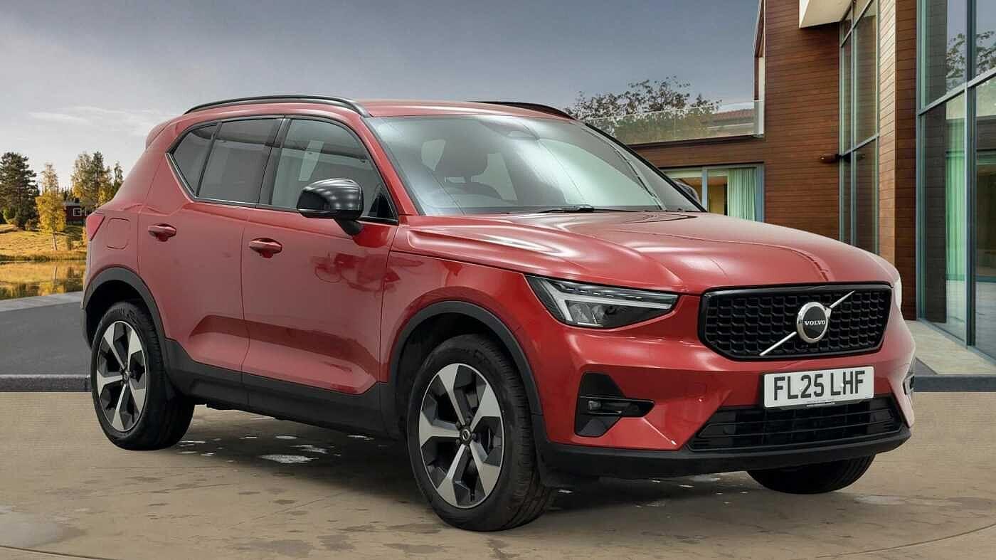 Used Volvo XC40 2025 for sale - 76389417: Photo 1