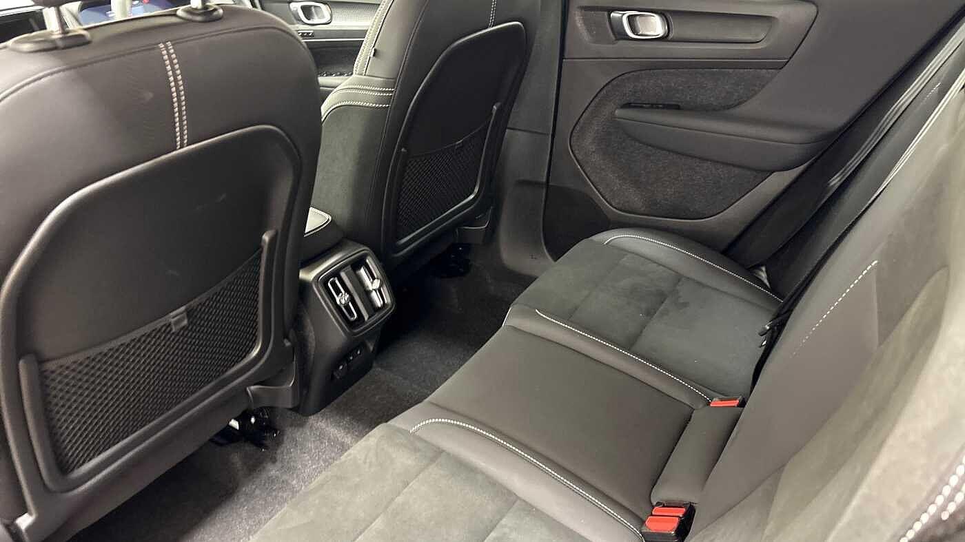 Used Volvo XC40 2025 for sale - 76389417: Photo 13