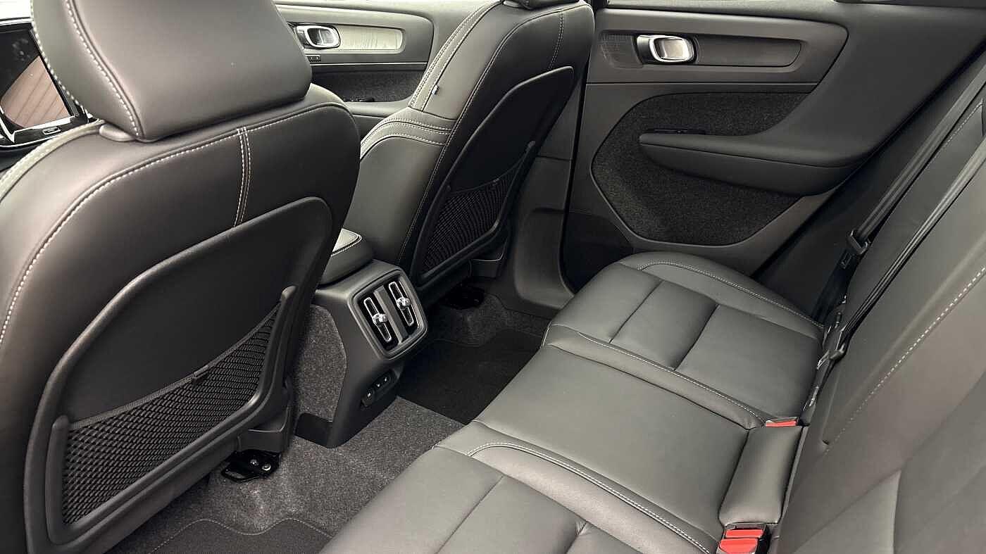 Used Volvo XC40 2025 for sale - 76512367: Photo 13