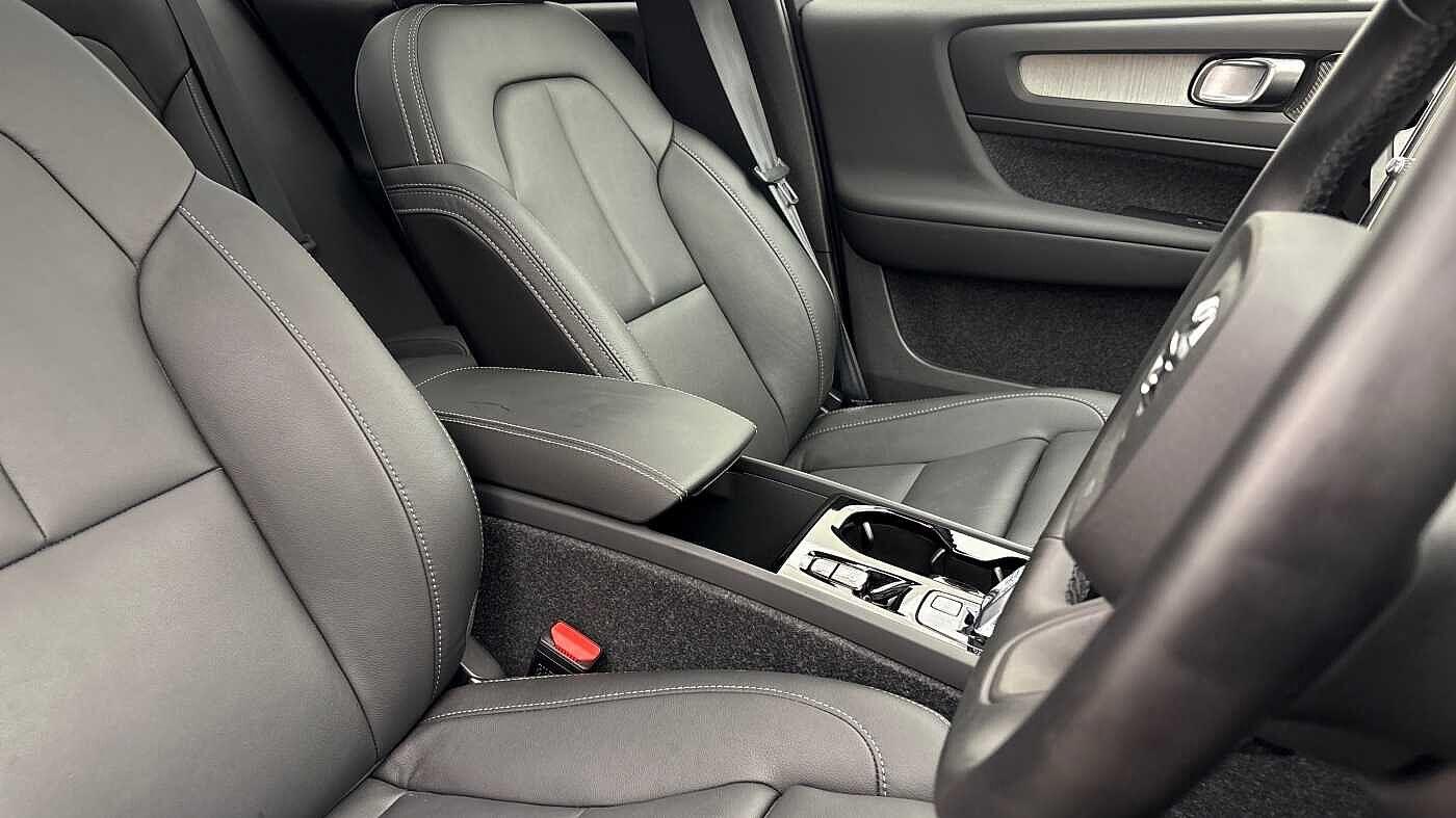 Used Volvo XC40 2025 for sale - 76512367: Photo 29