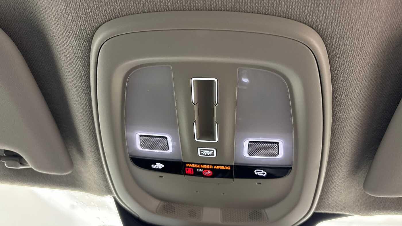 Used Volvo XC40 2025 for sale - 76512367: Photo 33