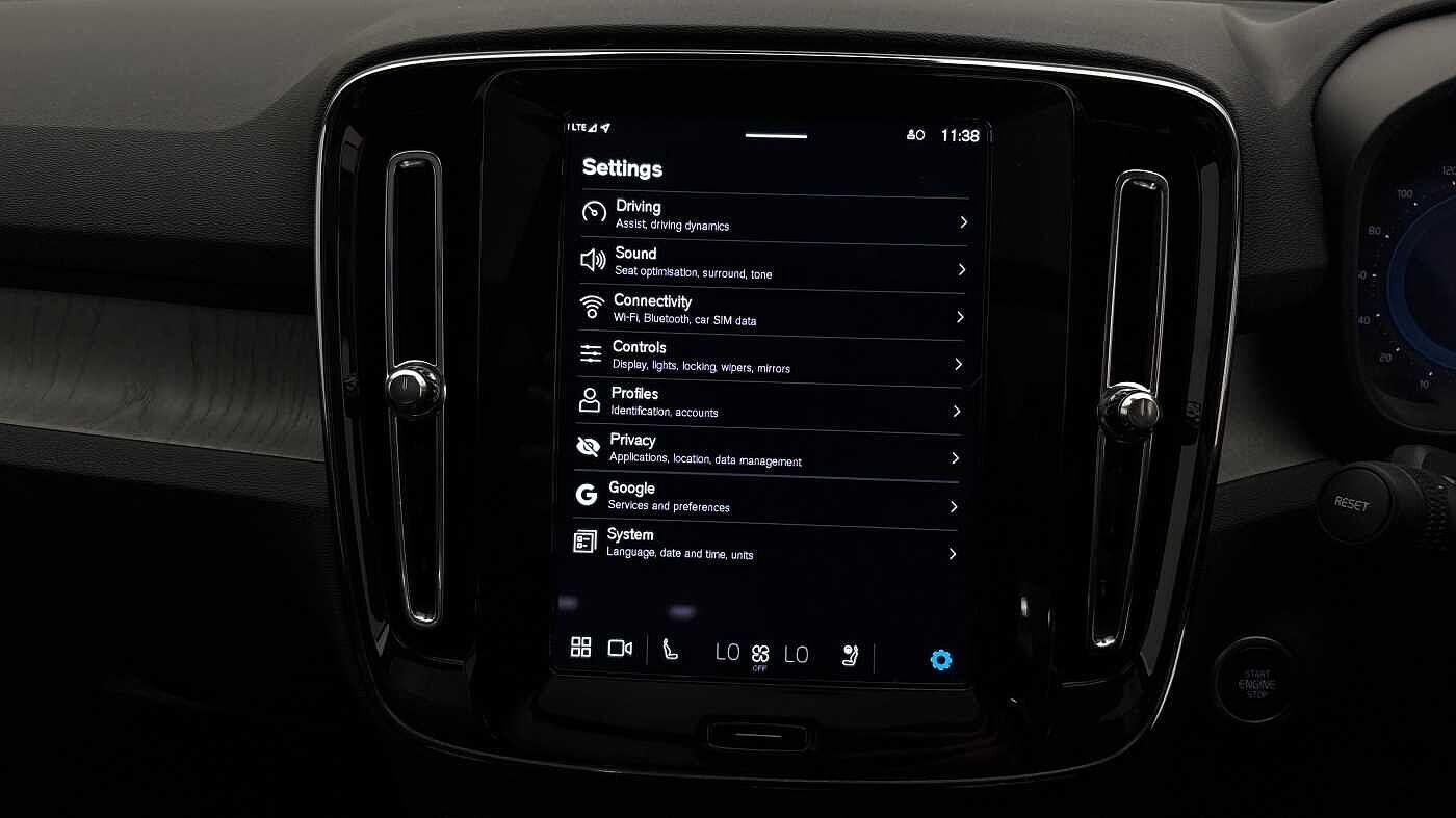 Used Volvo XC40 2025 for sale - 76512367: Photo 35