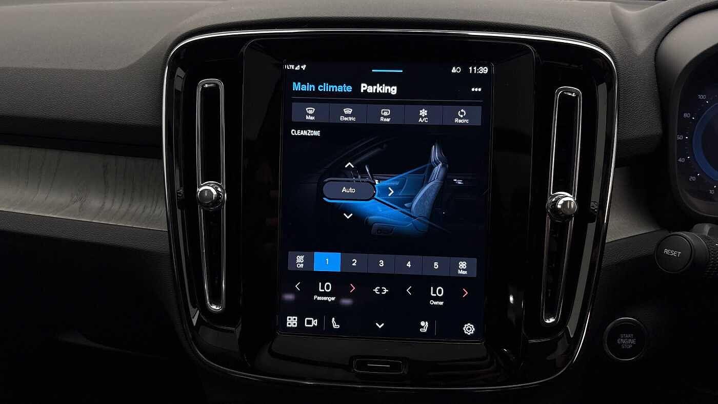 Used Volvo XC40 2025 for sale - 76512367: Photo 39