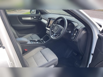Used Volvo XC40 2023 for sale - 78573908: Photo
