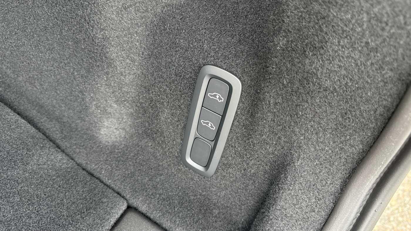 Used Volvo XC60 2025 for sale - 77424665: Photo 19