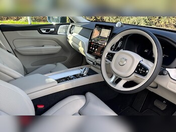 Used Volvo XC60 2026 for sale - 77737587: Photo