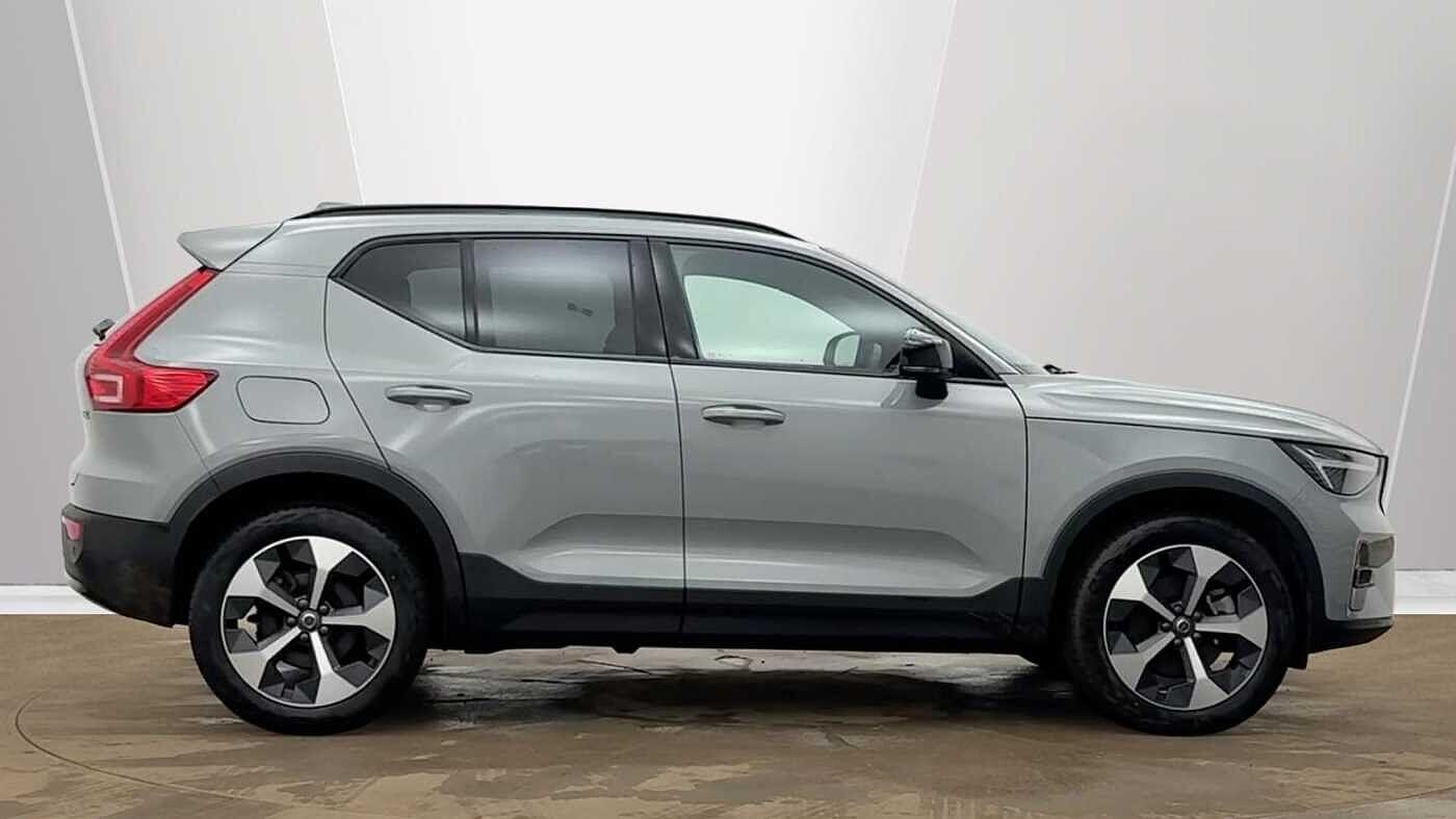 Used Volvo XC40 for sale - 77537982: Photo 2