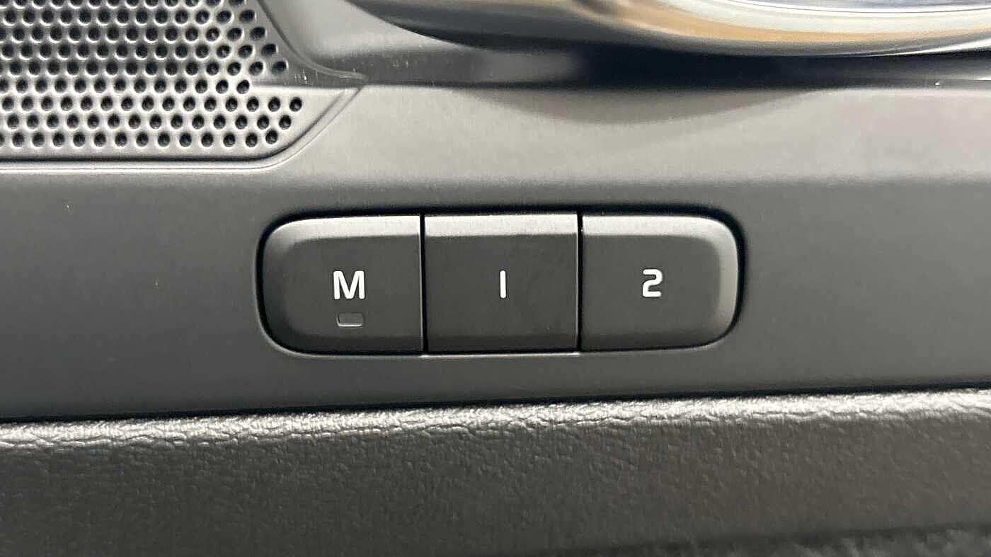 Used Volvo XC40 for sale - 77537982: Photo 25