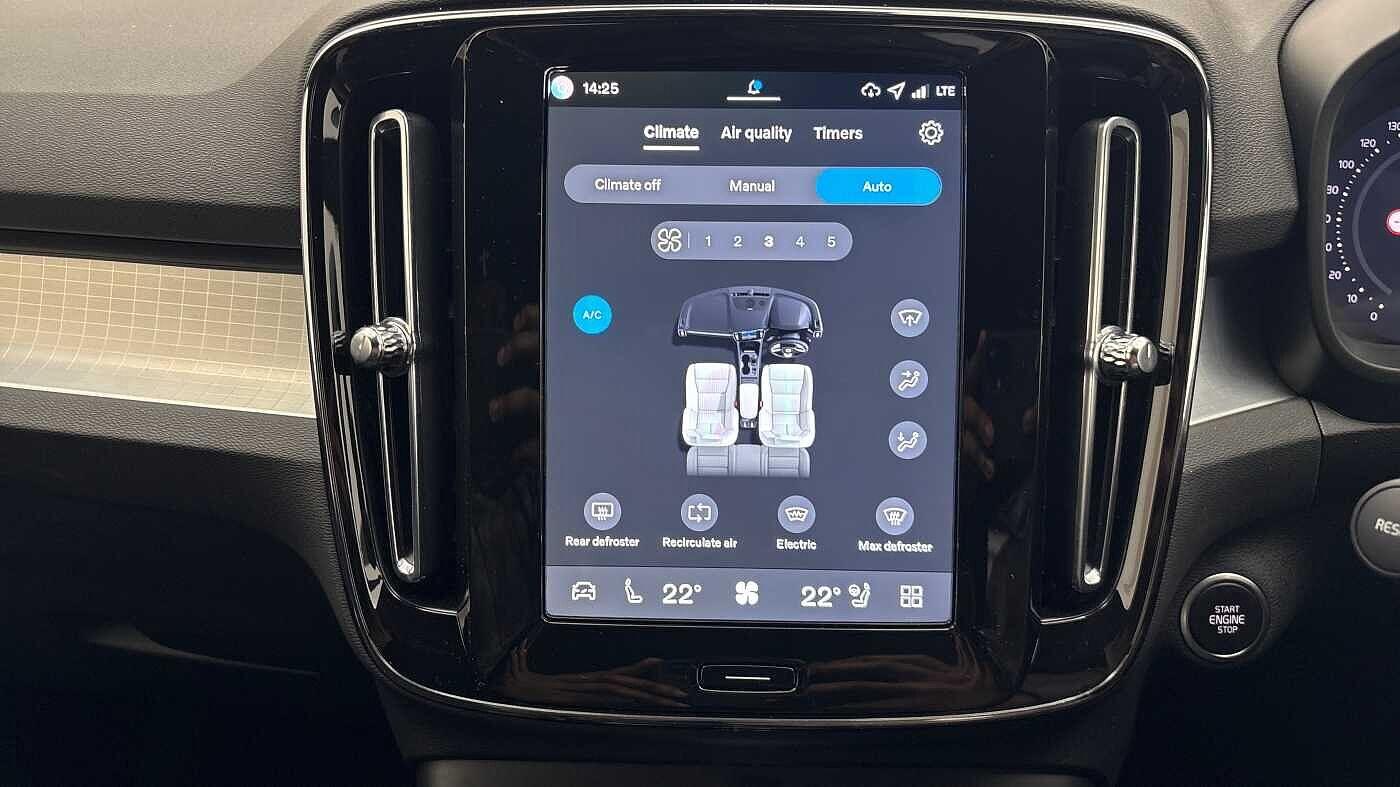 Used Volvo XC40 for sale - 77537982: Photo 38