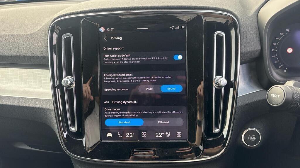 Used Volvo XC40 2025 for sale - 76781083: Photo 15