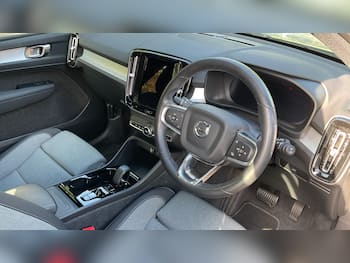 Used Volvo XC40 2023 for sale - 79634773: Photo