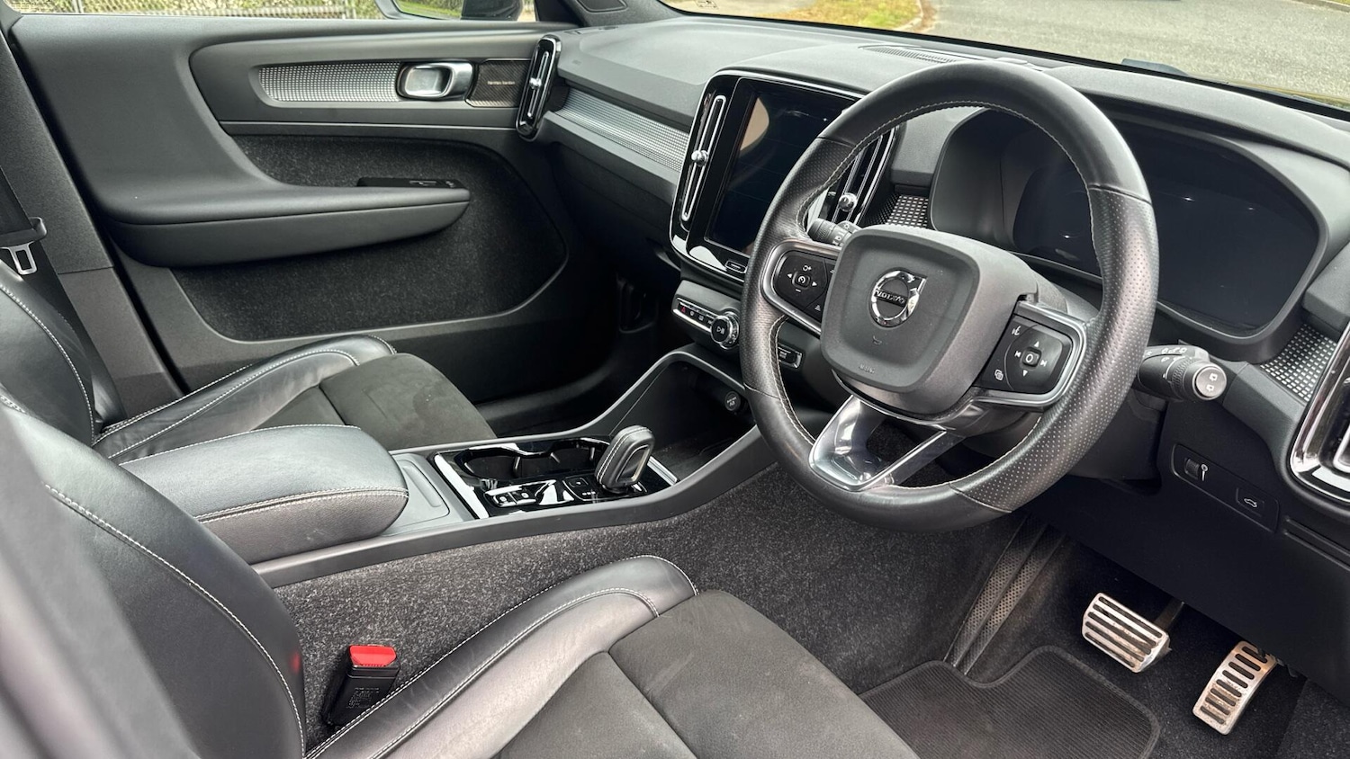 Used Volvo XC40 2021 for sale - 76094992: Photo 4