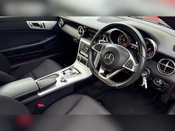 Used Mercedes-Benz SLC 2016 for sale - 76572546: Photo