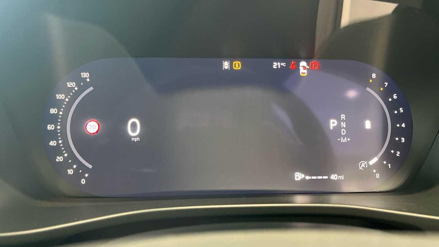 Used Volvo XC40 2025 for sale - 76499232: Photo 10