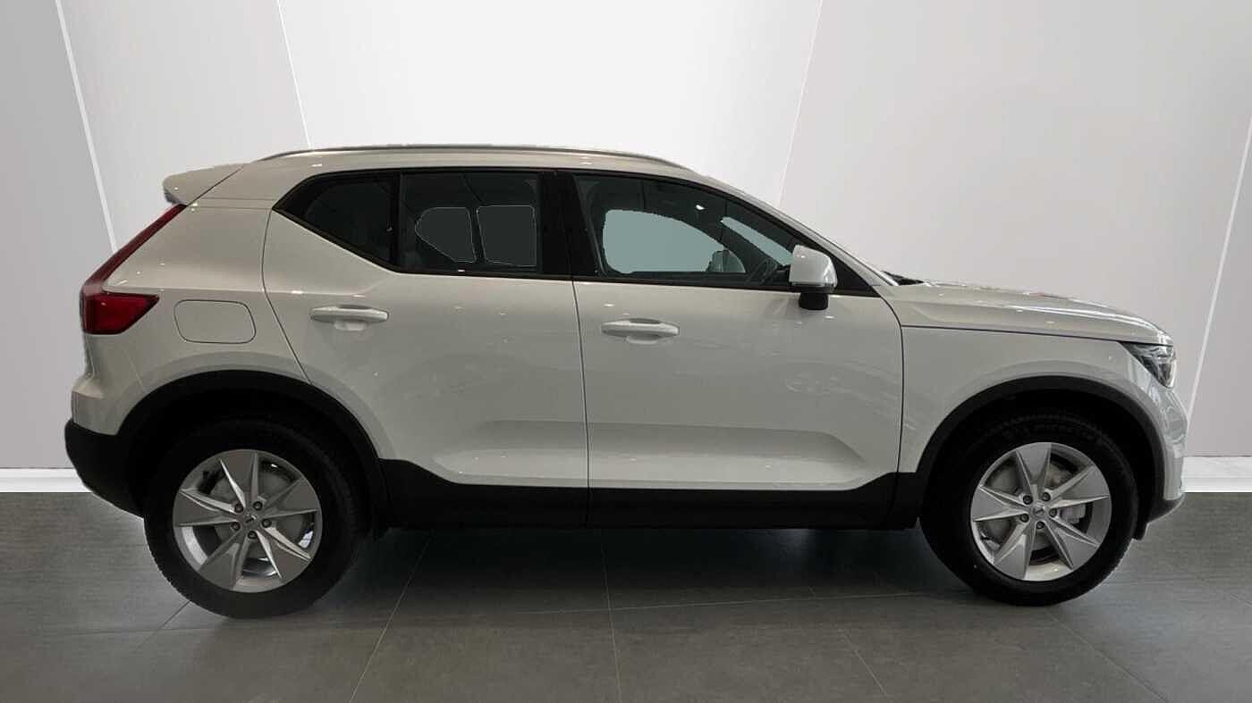 Used Volvo XC40 2025 for sale - 76499232: Photo 3