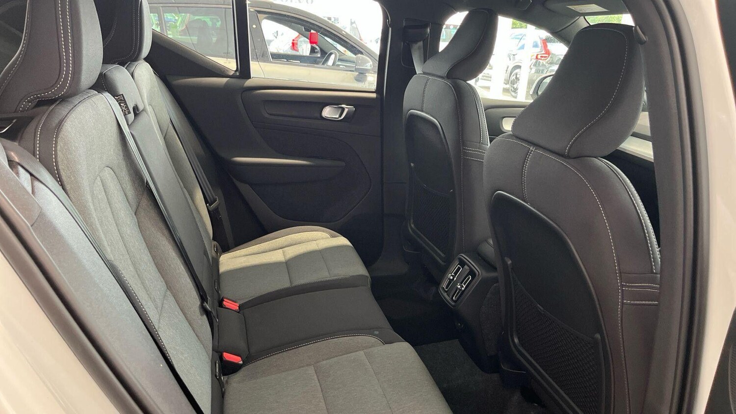 Used Volvo XC40 2025 for sale - 76499232: Photo 30