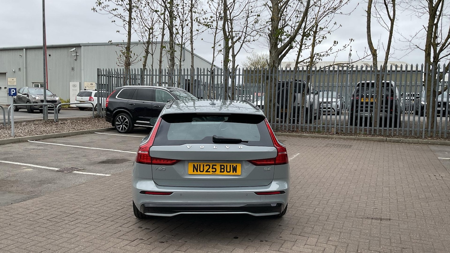 Used Volvo V60 2025 for sale - 77109129: Photo 13