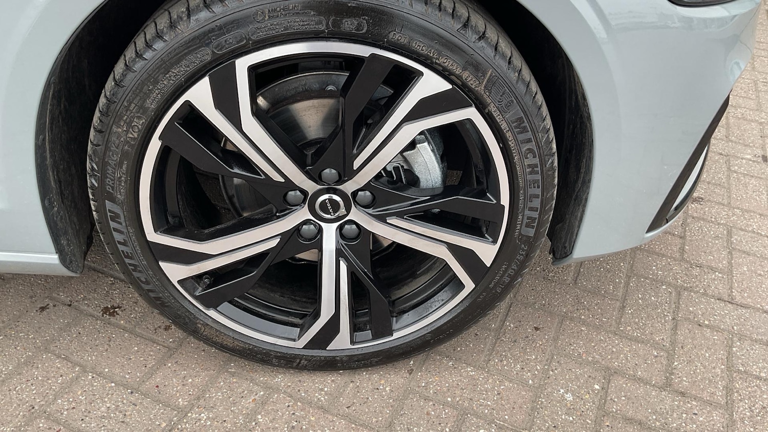 Used Volvo V60 2025 for sale - 77109129: Photo 37