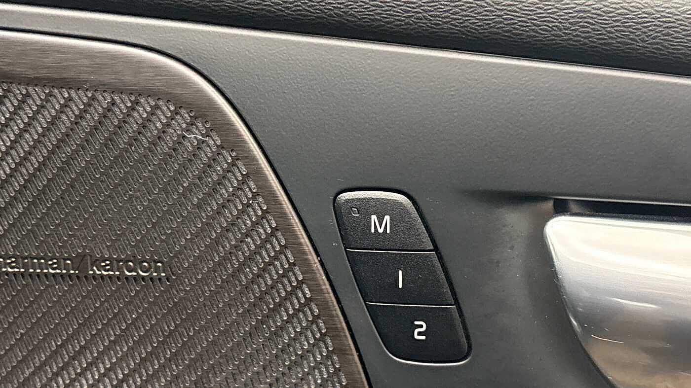 Used Volvo XC60 2025 for sale - 77537204: Photo 25