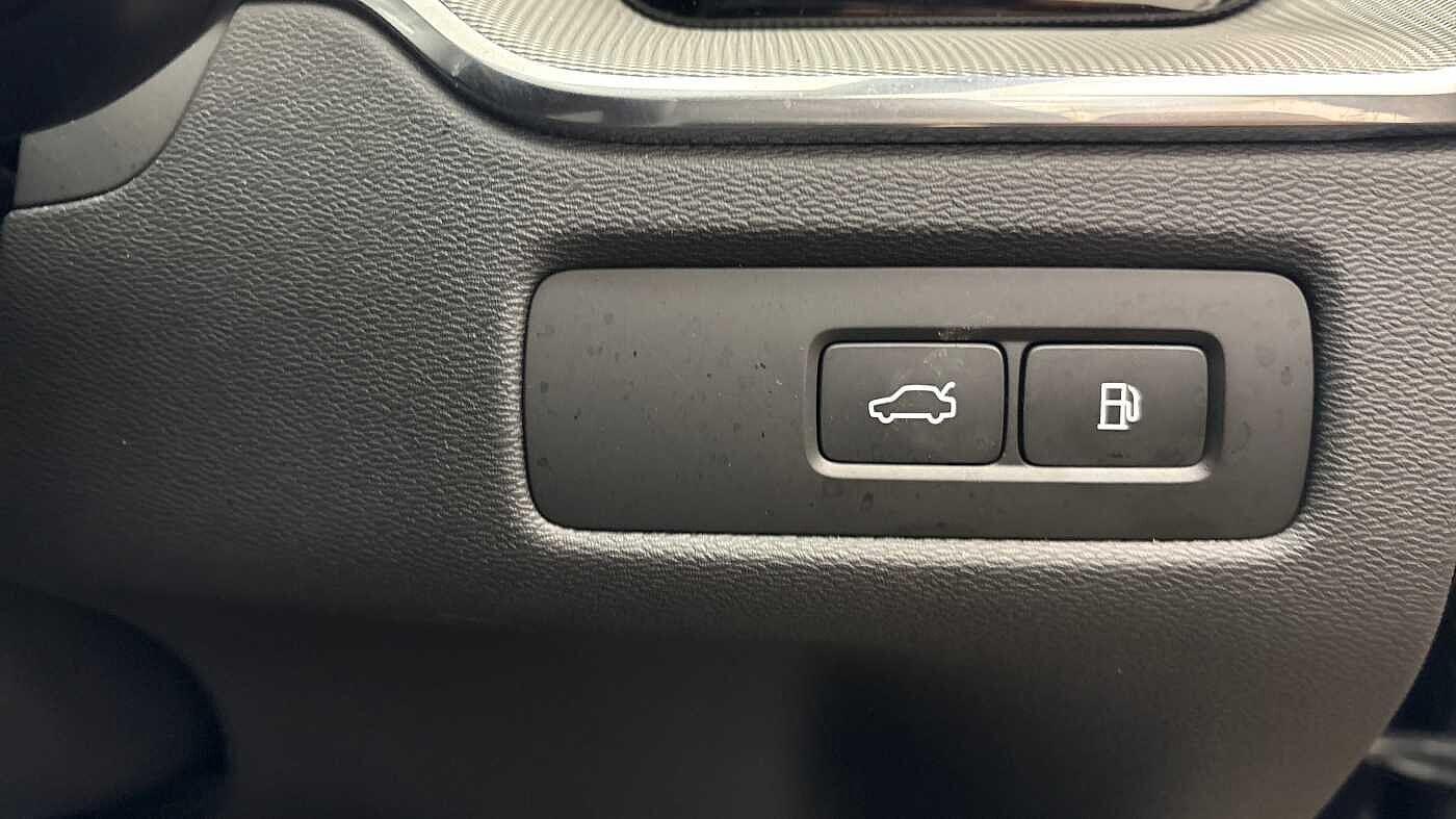 Used Volvo XC60 2025 for sale - 77537204: Photo 29