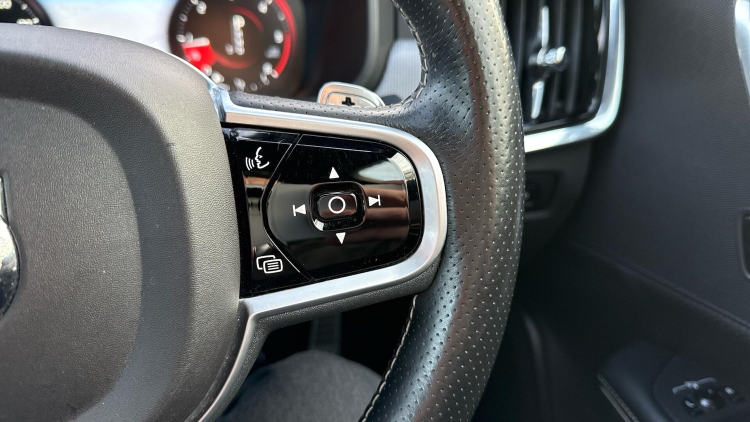 Used Volvo S90 2018 for sale - 76865245: Photo 18