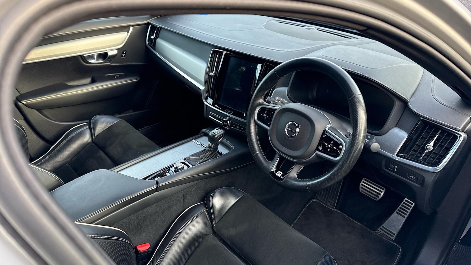 Used Volvo S90 2018 for sale - 76865245: Photo 4