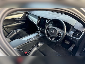 Used Volvo S90 2018 for sale - 76865245: Photo