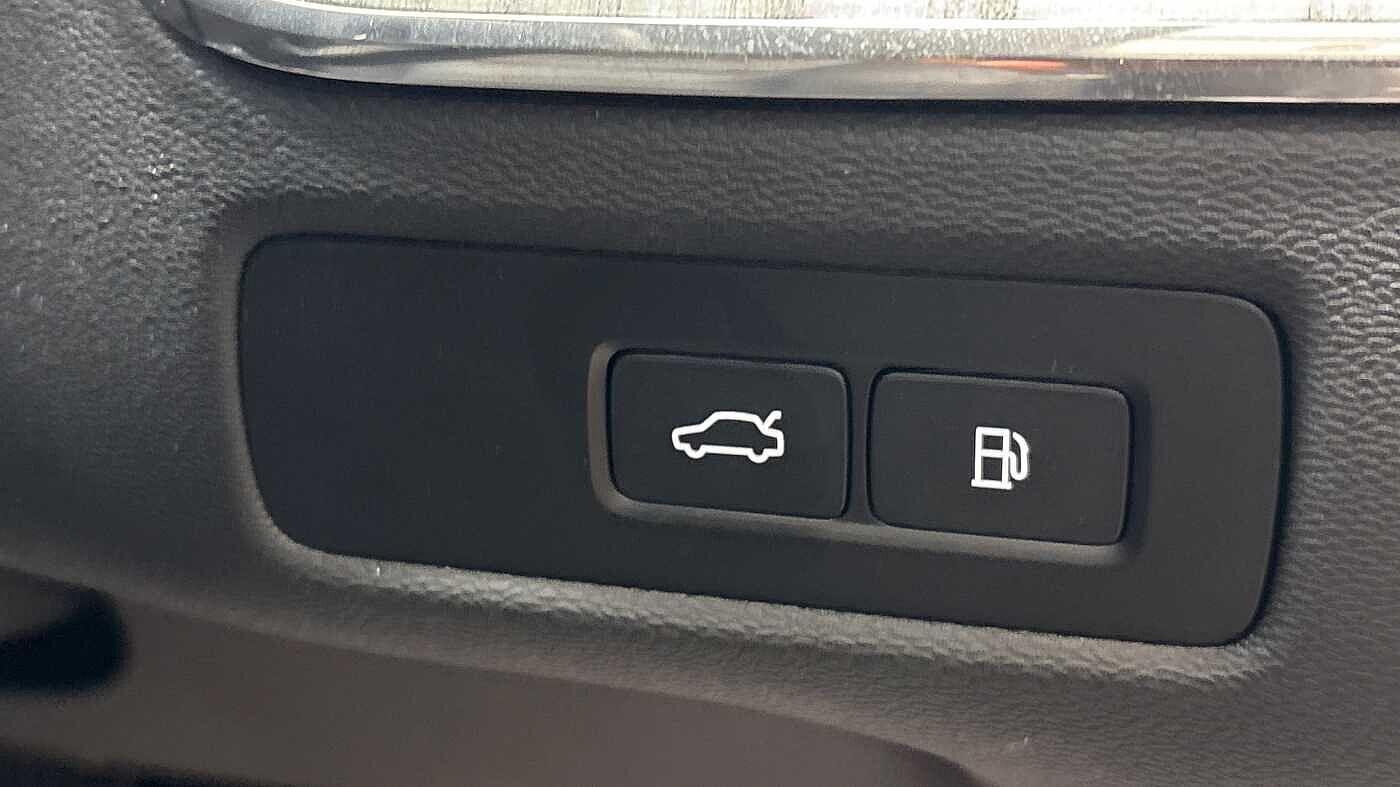 Used Volvo XC60 2025 for sale - 78006514: Photo 30