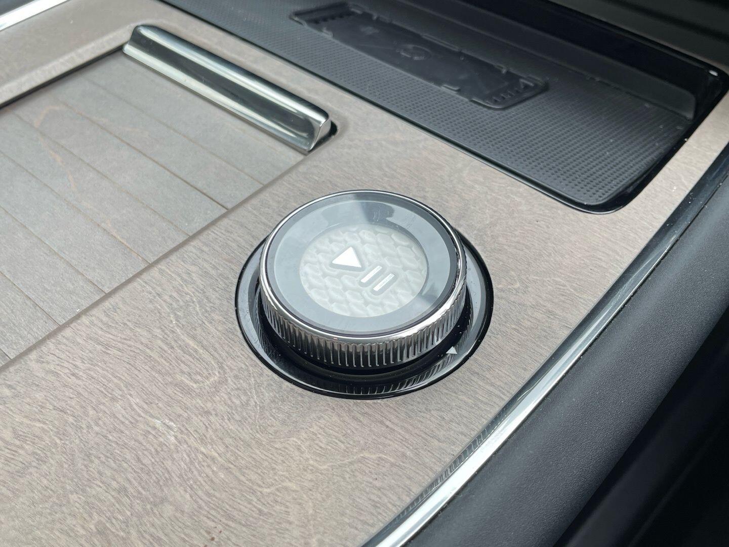 Used Volvo EX90 for sale - 77538193: Photo 25