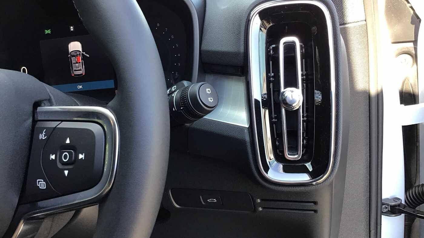 Used Volvo XC40 2025 for sale - 76159058: Photo 31