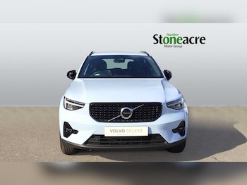 Used Volvo XC40 2025 for sale - 76159058: Photo