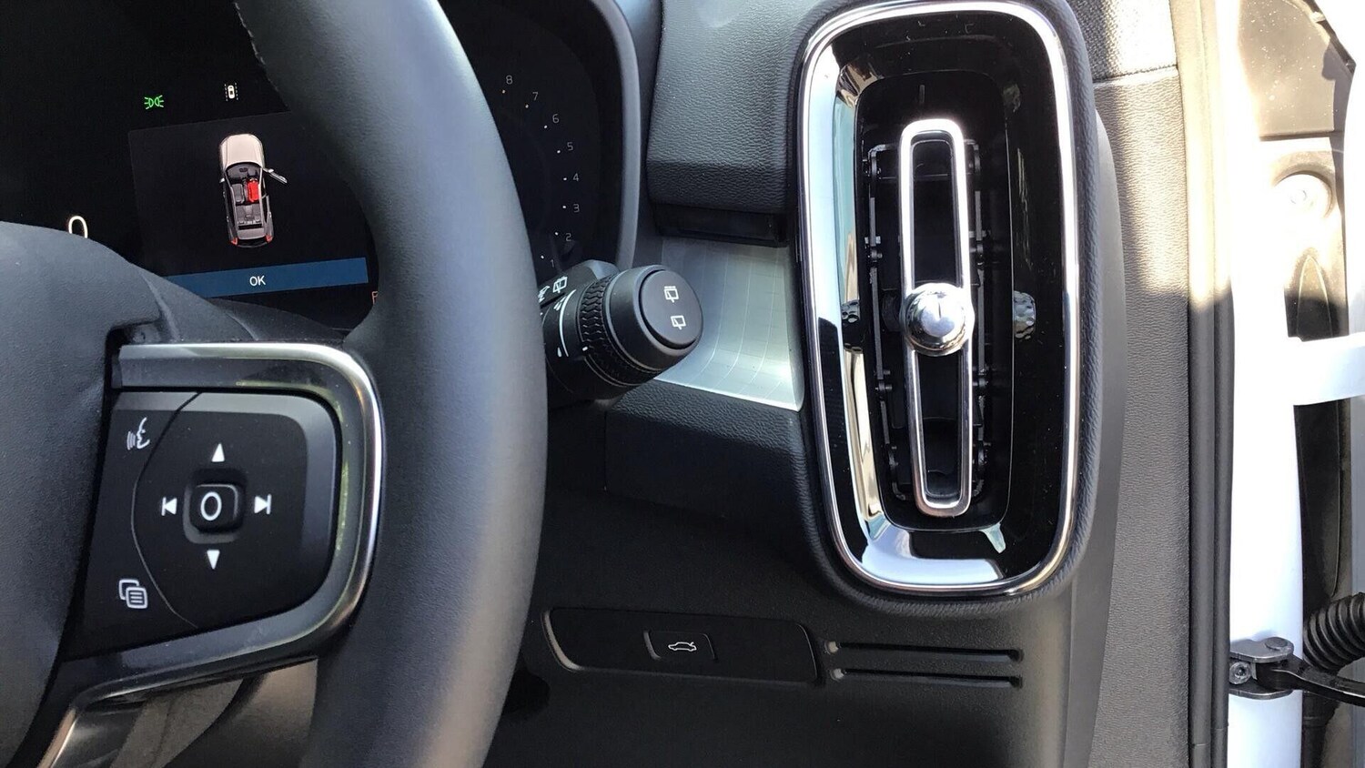 Used Volvo XC40 2025 for sale - 76159058: Photo 45