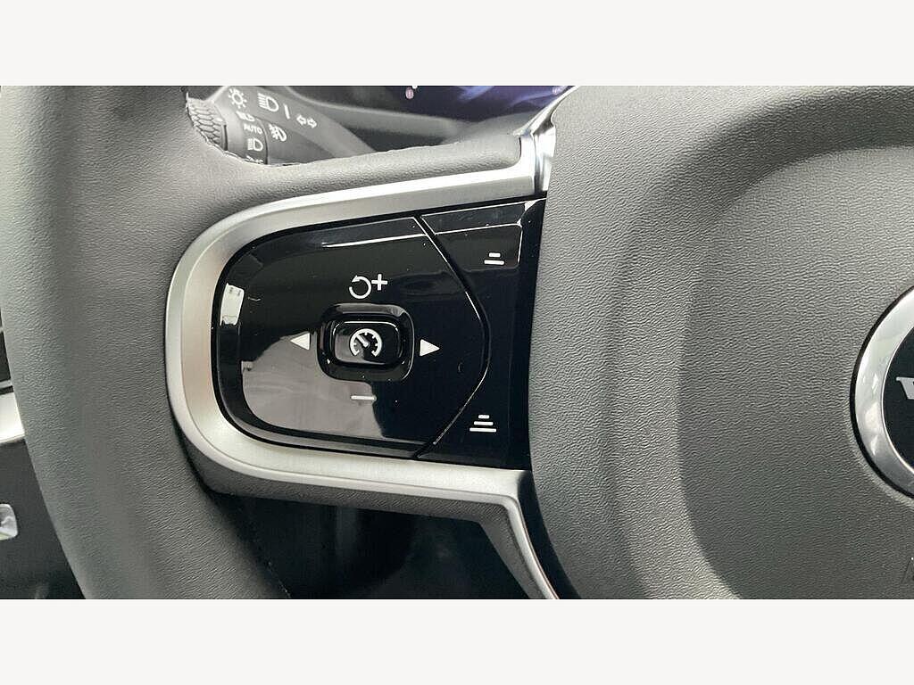 Used Volvo XC90 2025 for sale - 76802191: Photo 31