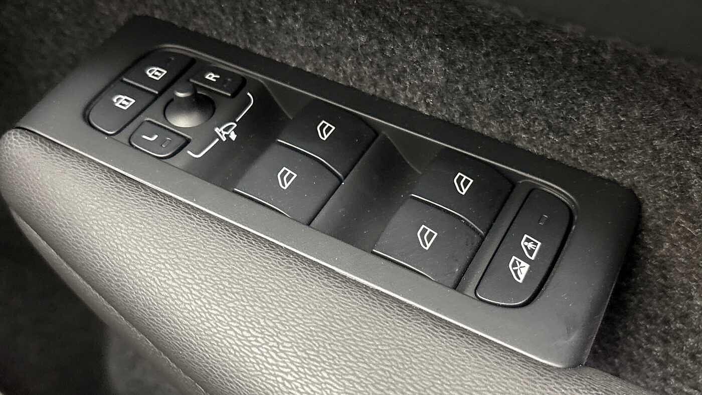 Used Volvo XC40 2024 for sale - 76440905: Photo 25