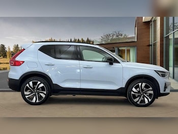 Used Volvo XC40 2024 for sale - 76440905: Photo