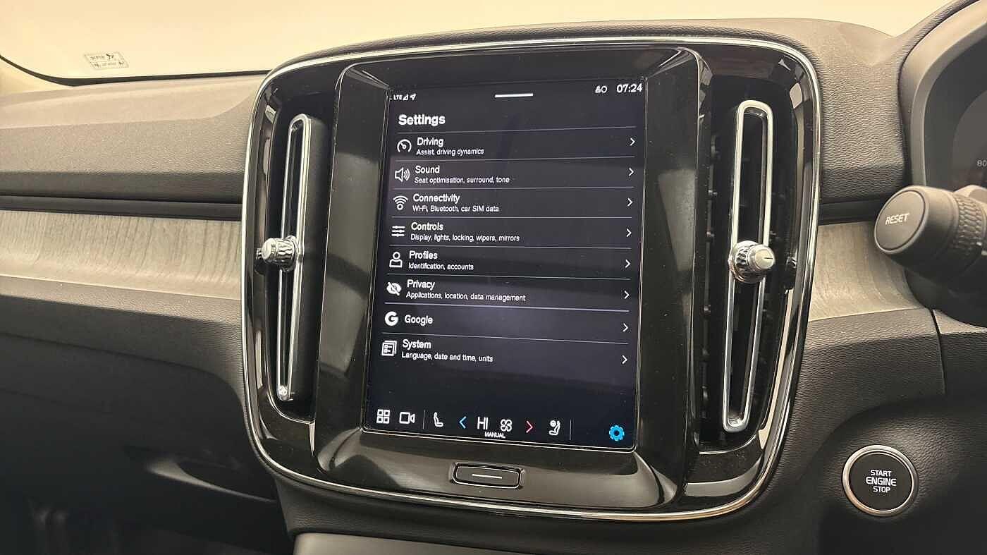 Used Volvo XC40 2024 for sale - 76440905: Photo 35