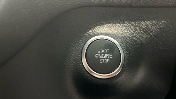 Used Volvo XC40 2025 for sale - 75127131: Photo 13