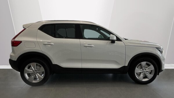 Used Volvo XC40 2025 for sale - 75127131: Photo 3