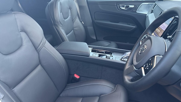 Used Volvo XC60 2024 for sale - 73256722: Photo 9