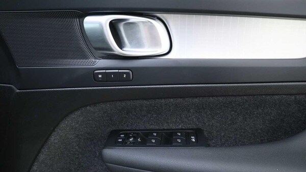 Used Volvo XC40 2024 for sale - 74667287: Photo 23