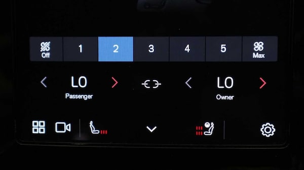 Used Volvo XC40 2024 for sale - 74667287: Photo 33