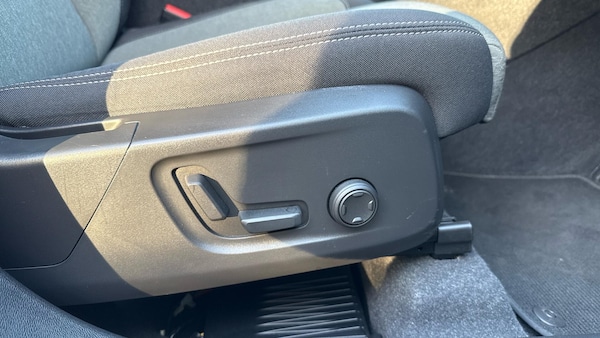 Used Volvo XC40 2023 for sale - 76246874: Photo 27