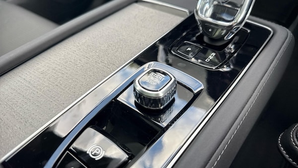 Used Volvo XC90 2025 for sale - 75291574: Photo 25
