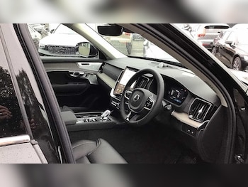 Used Volvo XC90 2025 for sale - 77396249: Photo