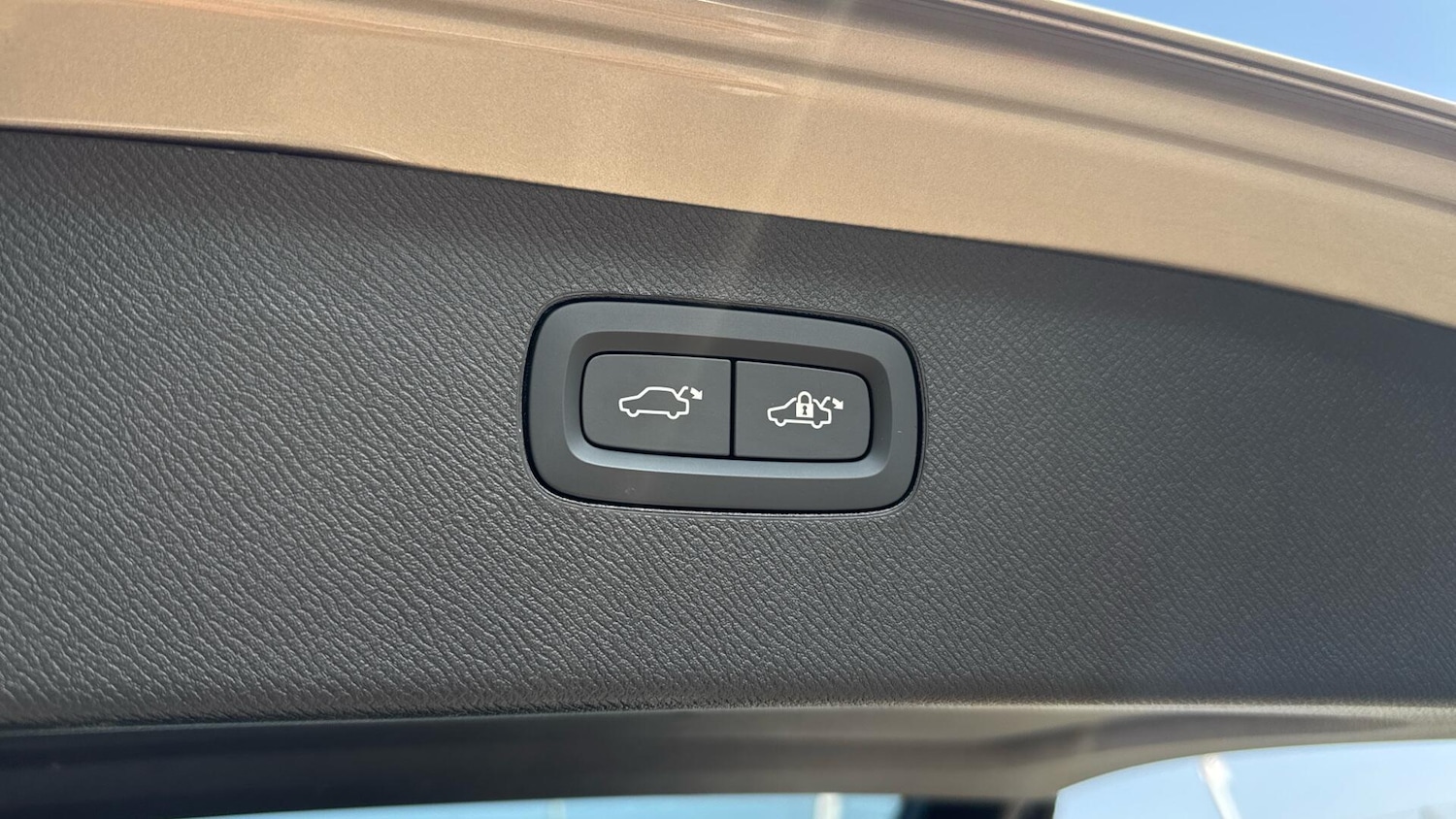 Vehicle 33