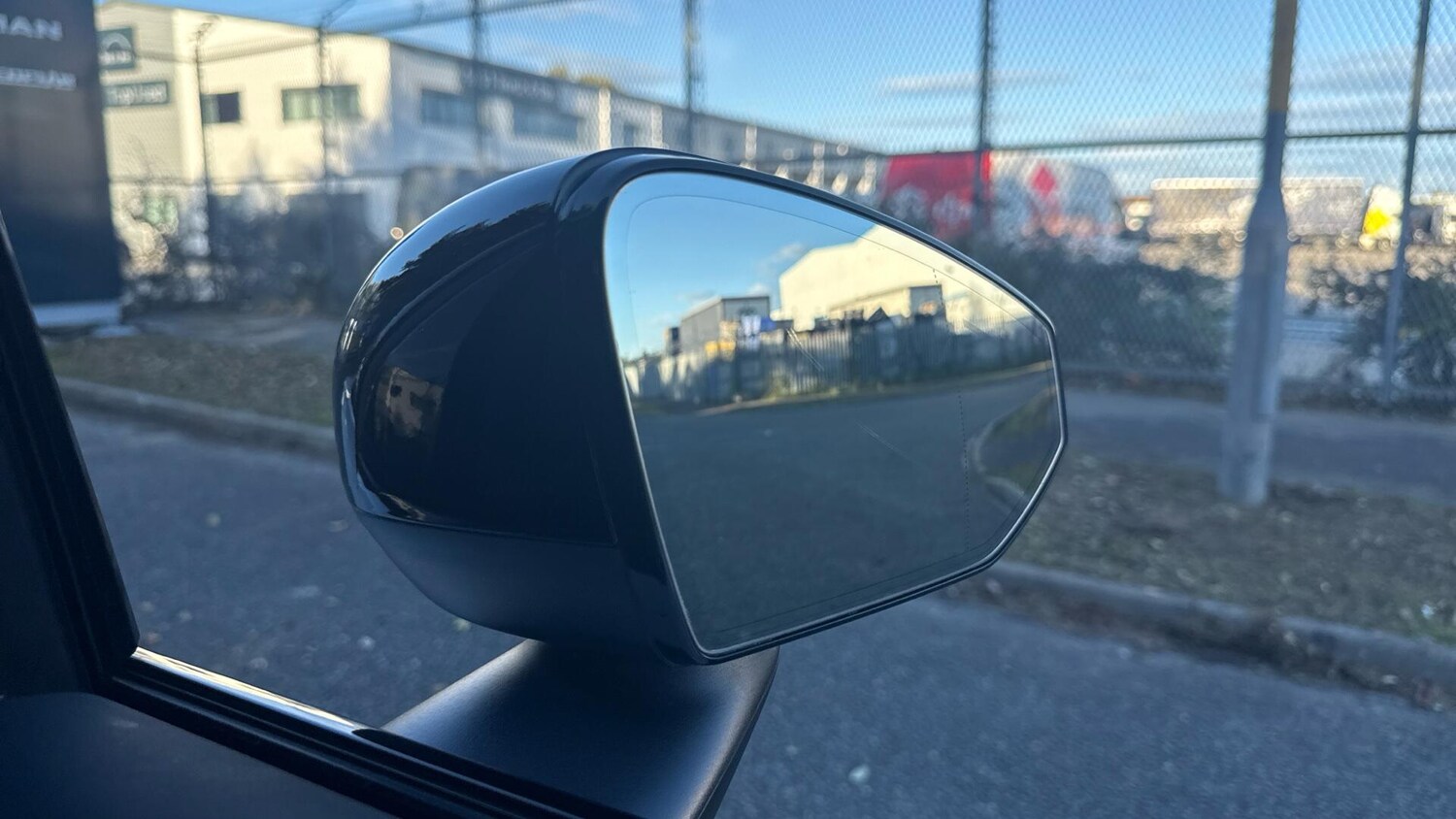 Used Volvo EX30 2024 for sale - 76175288: Photo 27