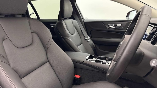 Used Volvo V60 2024 for sale - 75589759: Photo 29