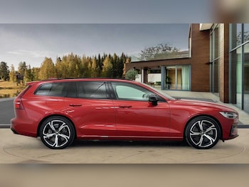 Used Volvo V60 2024 for sale - 75589759: Photo