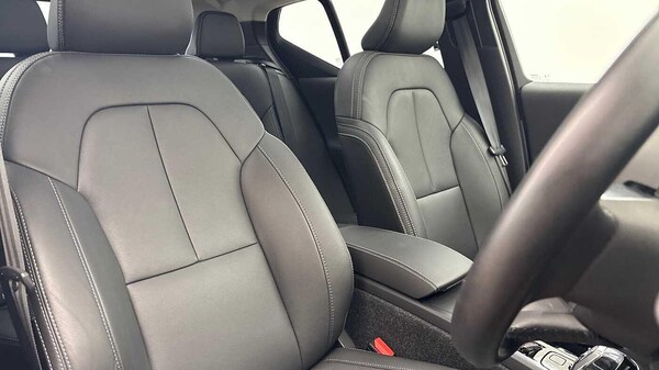 Used Volvo XC40 2024 for sale - 75645575: Photo 29