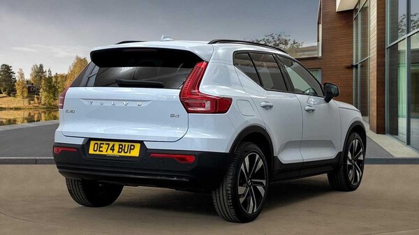 Used Volvo XC40 2024 for sale - 75645575: Photo 3